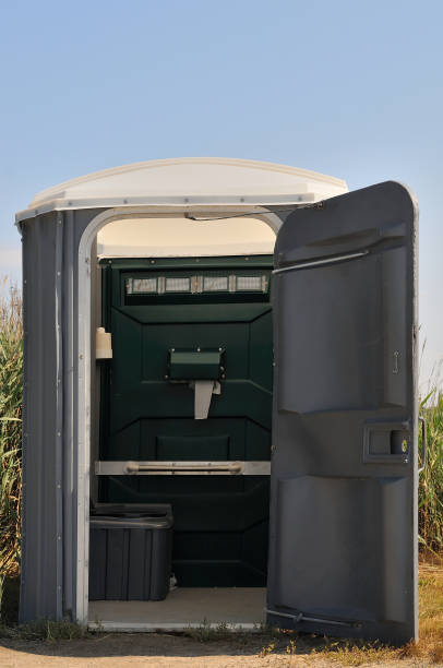 Best Portable toilet rental cost  in Cavalero, WA